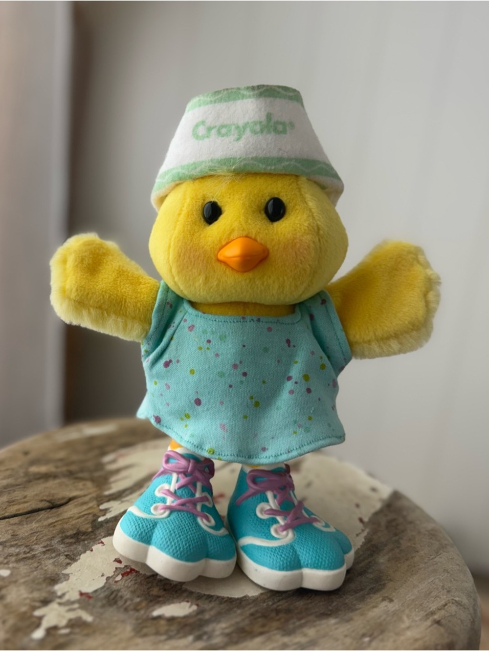 Crayola Easter Chick Hallmark Plush 1990 hat and sneakers Heartline Vintage 9”